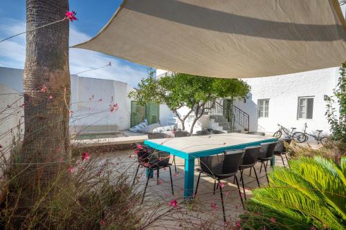 Think Chic — Spetses — photo 3