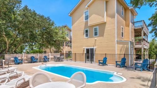 1680 Hopes and Dreams in Unknown City, United States