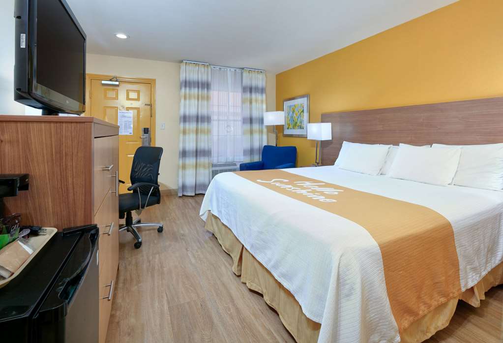 Days Inn by Wyndham Batesville - photo 21