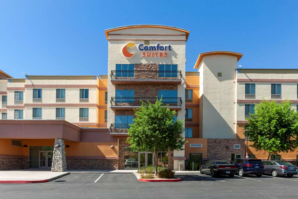 Comfort Suites Glendale State Farm Stadium Area - photo 4