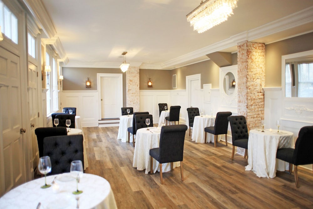 Hotel Laurance - photo 88