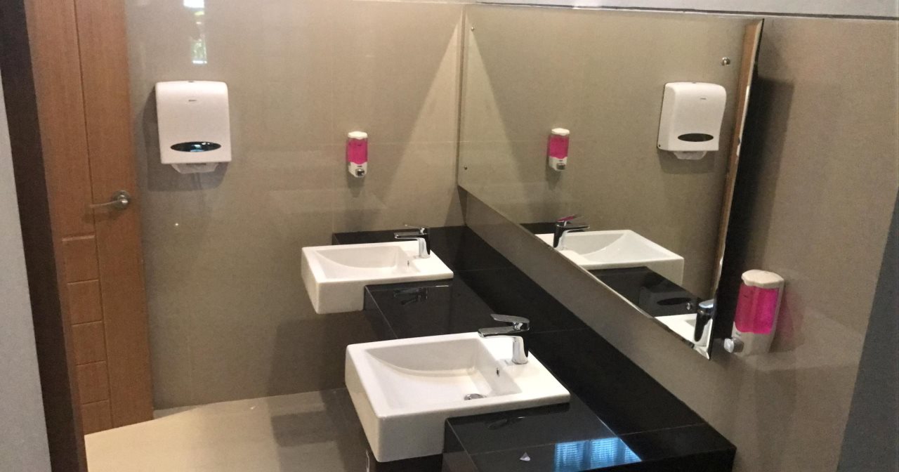 InnBox Capsule Hotel — Jember — photo 5