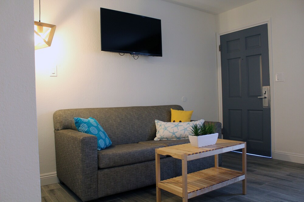 Hotel Point Loma - photo 12
