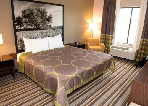 Super 8 by Wyndham Stanton - photo 3