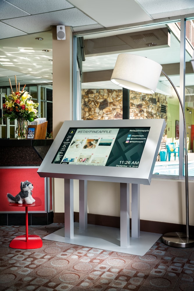 Staypineapple University Inn University District Seattle - photo 5