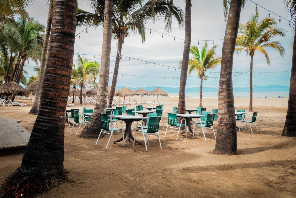 Beach bar