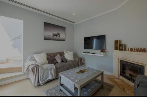 Bela Vista Exclusive Private Villa in Praia da Luz — 4-Star Luxury Hotel in Luz, Portugal