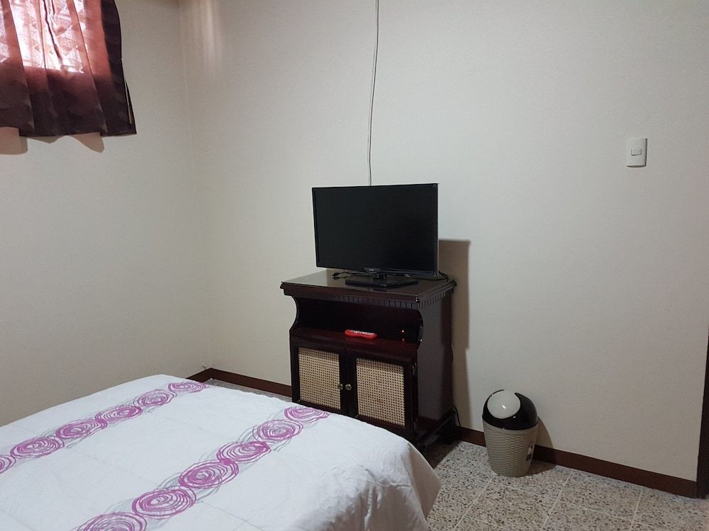 Ncg Suite Comegua — 4-Star Luxury Hotel in Guayaquil, Ecuador