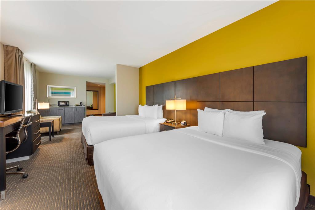 Comfort Suites Miami Airport North - photo 47