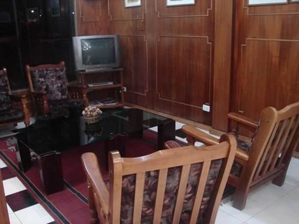 Cheltum Hotel — Trelew — photo 2