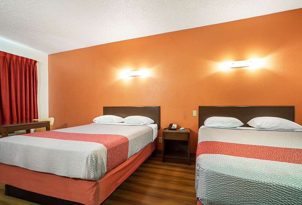 Motel 6 Covington TN - photo 9