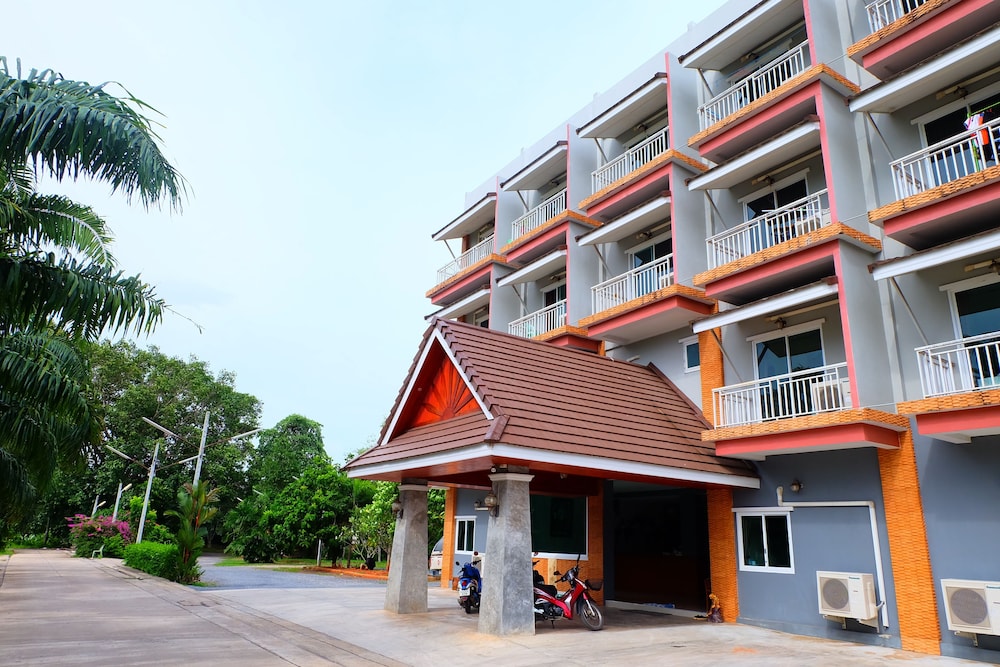 Somnarin Place - last minute hotel in Surat Thani