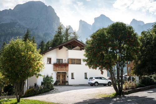 Residence Floralp — 4-Star Luxury Hotel in Corvara In Badia, Italy