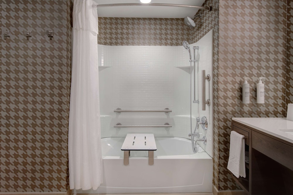 Home2 Suites by Hilton Garden Grove Anaheim - photo 19