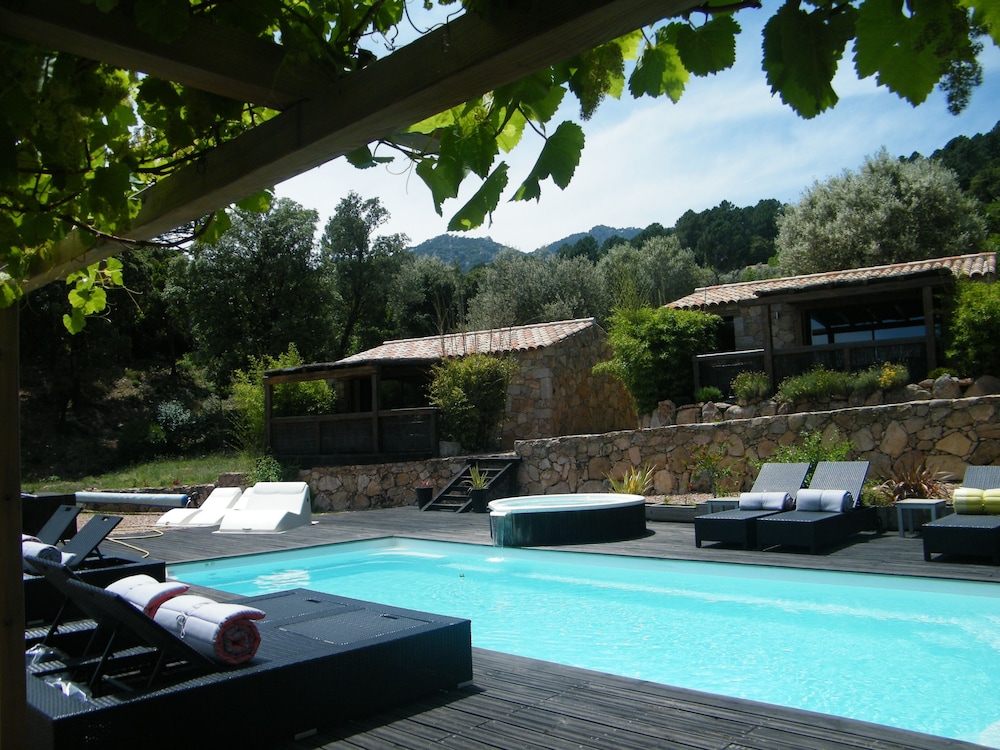 Les Jardins De Mathieu — 4-Star Luxury Hotel in Porto-Vecchio, France