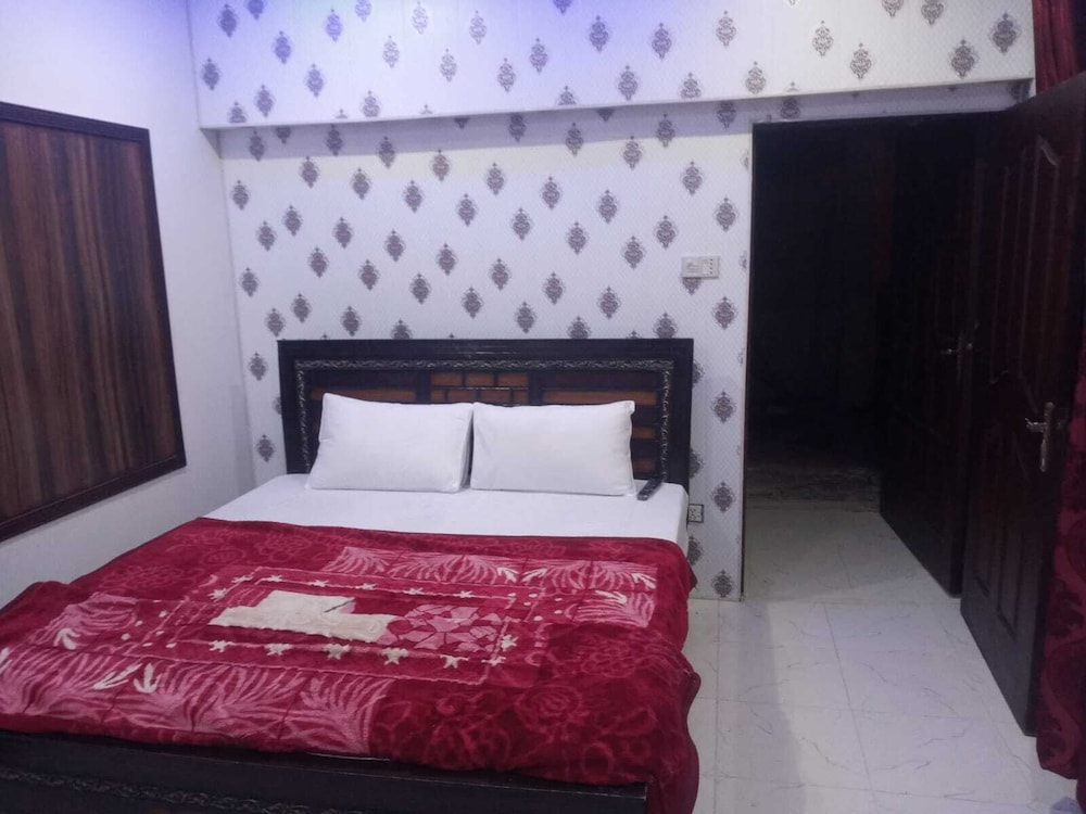 Daily Hostel & Hotel in Islamabad, Pakistan