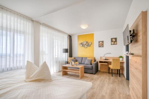 Hotel Wiehen Therme — 4-Star Luxury Hotel in Huellhorst, Germany