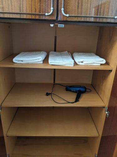 Cozy Apart W AC & free parking in the Town Center