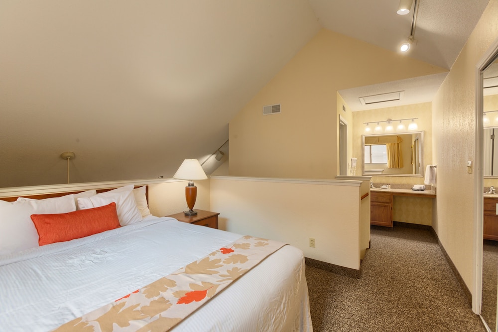 Residences at Daniel Webster - photo 4