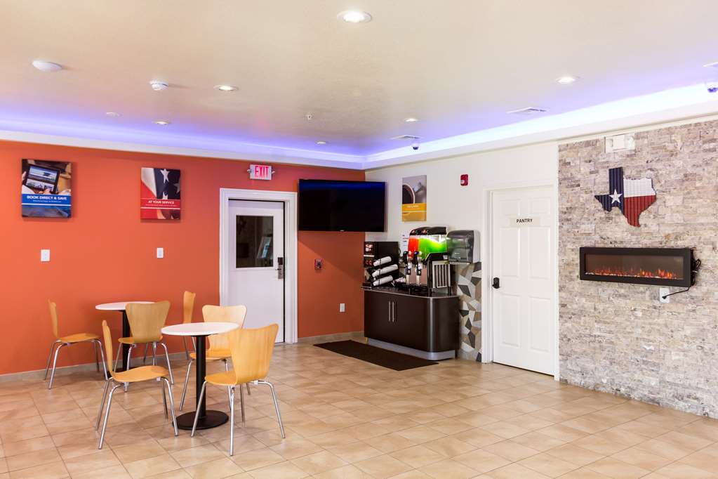 Motel 6 Houston TX North - photo 29