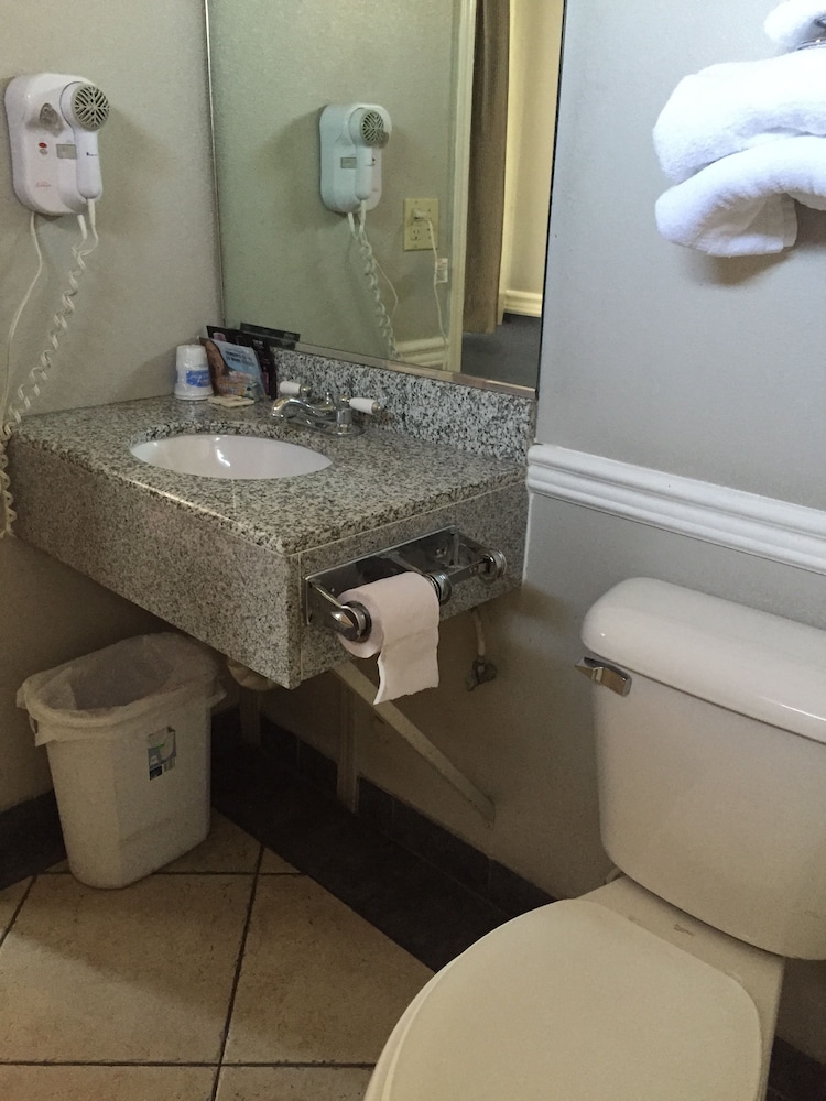 La Bonita Inn Motel - photo 11
