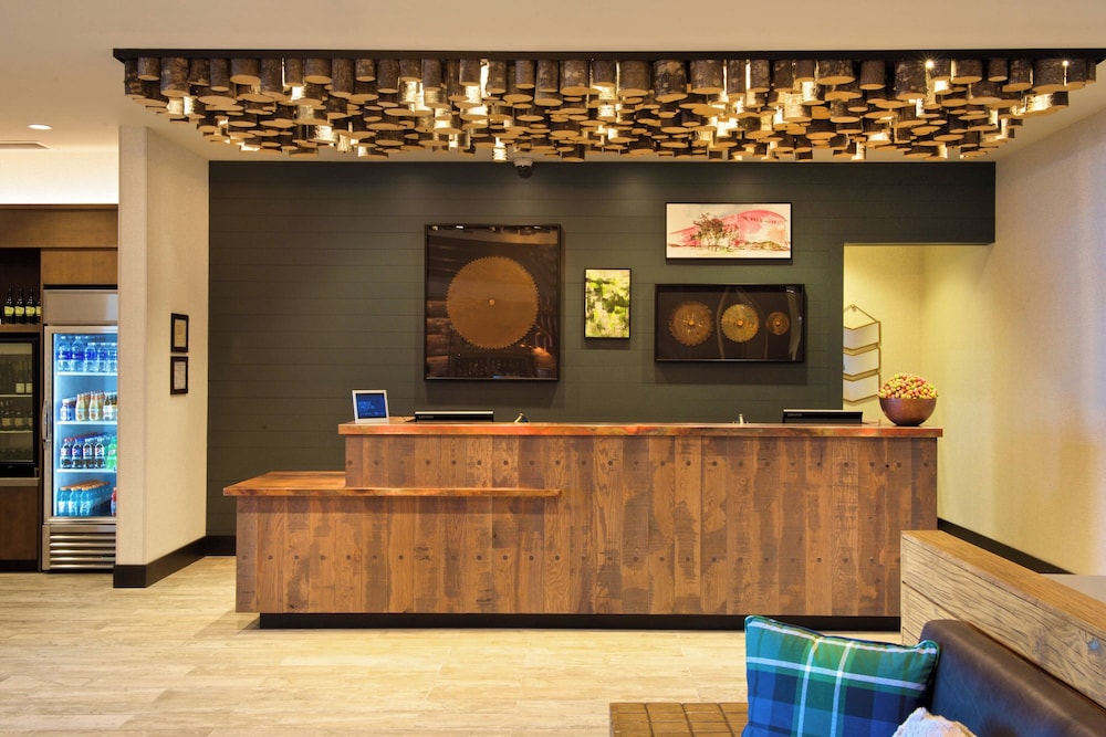SpringHill Suites by Marriott Bend - photo 2