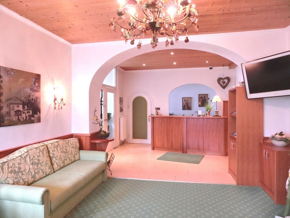 Hotel Garni Drachenburg — Mittenwald — photo 4