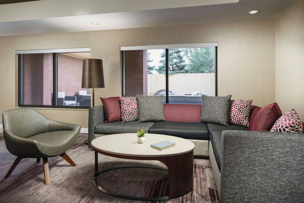 Courtyard by Marriott Chicago Bloomingdale - photo 4