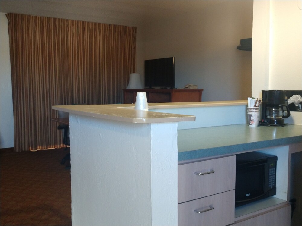 Windemere Hotel and Conference Center - photo 13