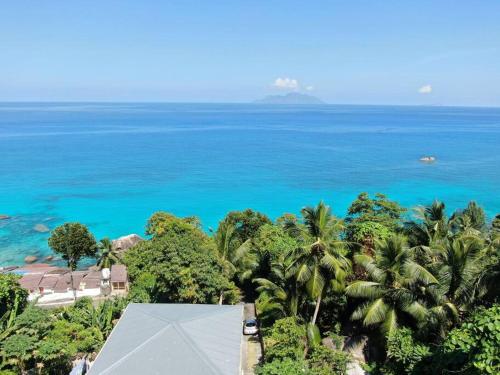 Crystal Apartments Seychelles SeaView Ground Floor — 4-Star Luxury Hotel in Victoria, Seychelles