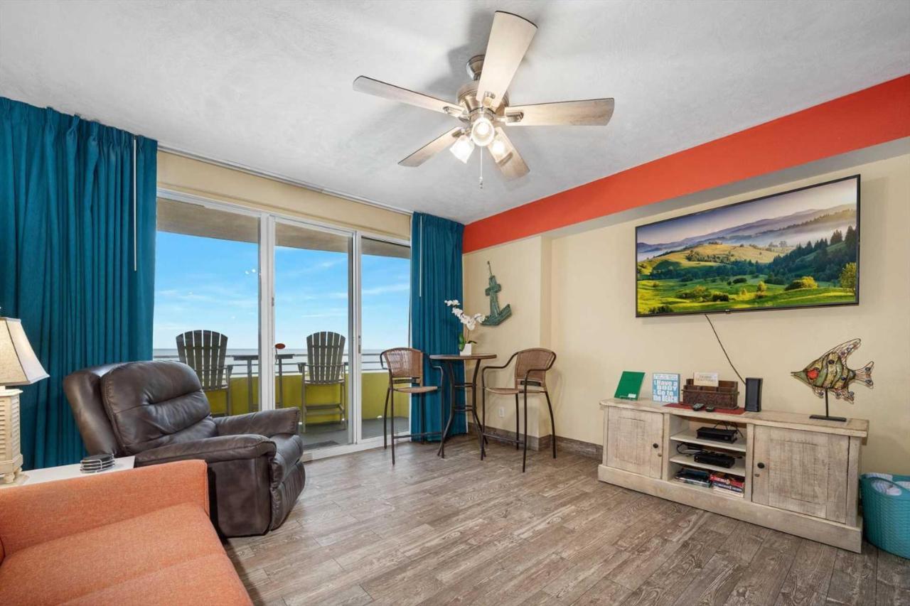 Luxury 16th Floor 1 BR Condo Direct Oceanfront Wyndham Ocean Walk Resort Daytona Beach 1610 in Daytona Beach, United States