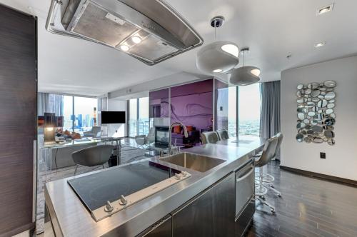 The Lindo Cafaro Suite at Palms Place