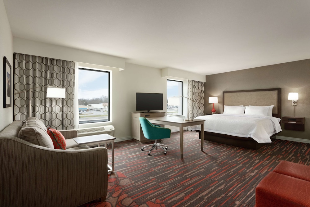 Hampton Inn & Suites St. Louis Alton - photo 9