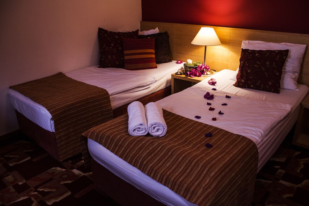 Harmonija Padel&Wellness Resort - last minute hotel in Menges