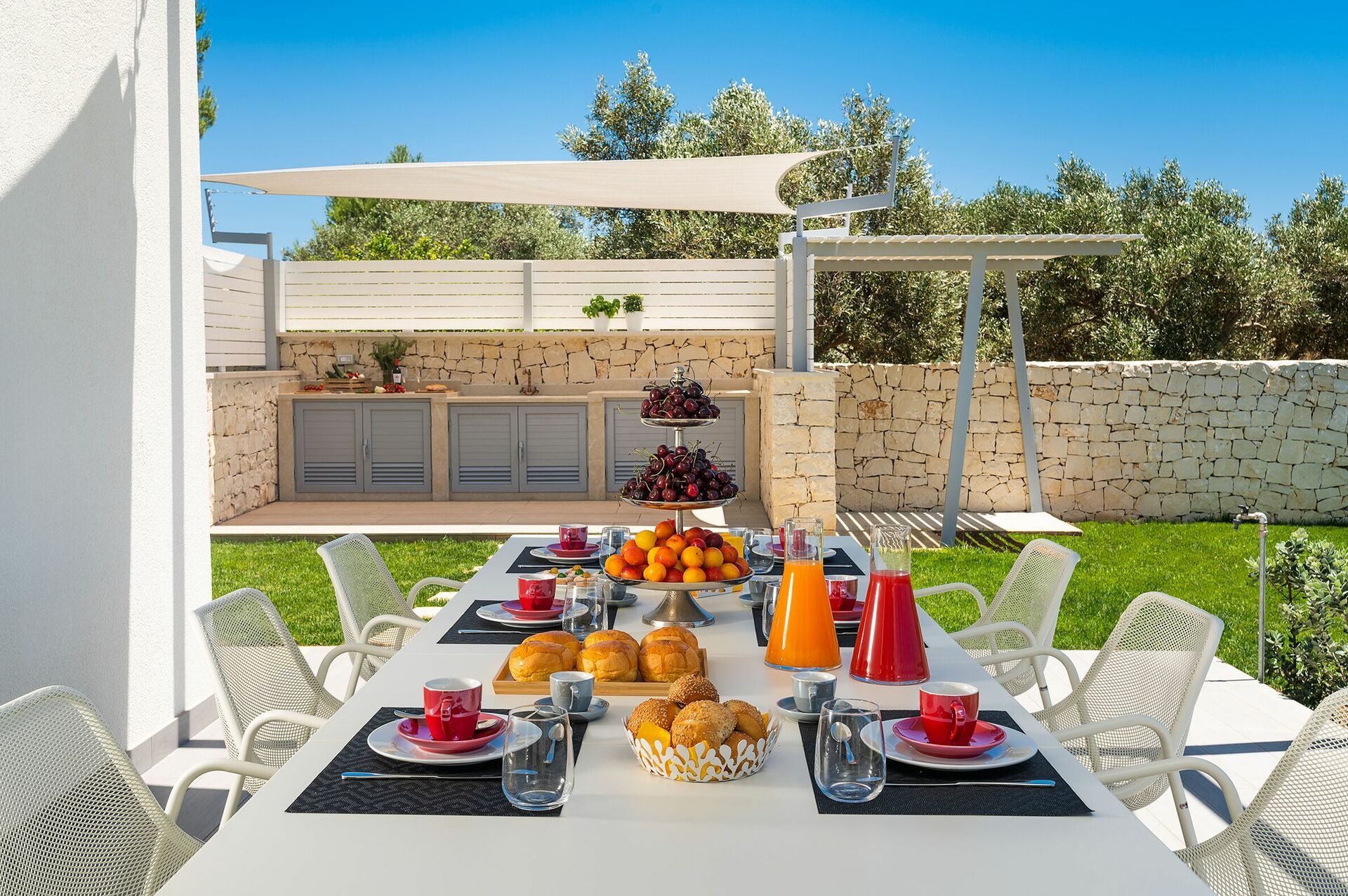 Villa Nica — 4-Star Luxury Hotel in San Lorenzo, Italy