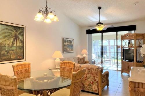 Florida Palms Heaven near IMG academy & beaches — 4-Star Luxury Hotel in Bradenton, United States