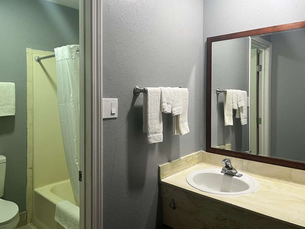 Motel 6 Borger TX Boom Town - photo 17
