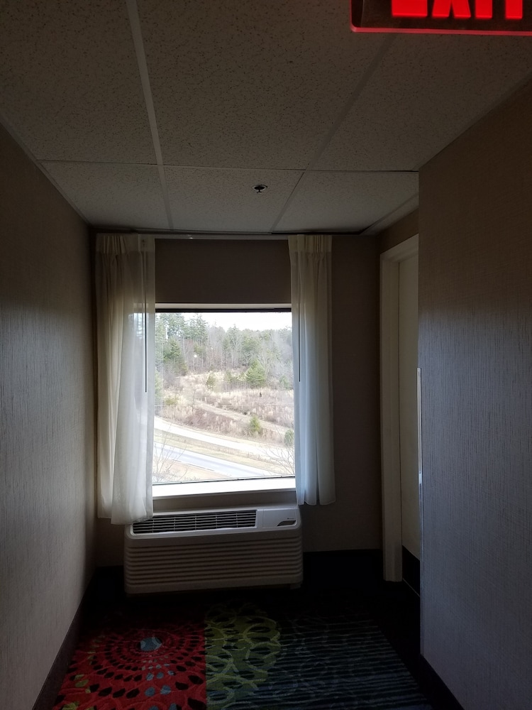 Comfort Inn North of Asheville - photo 63