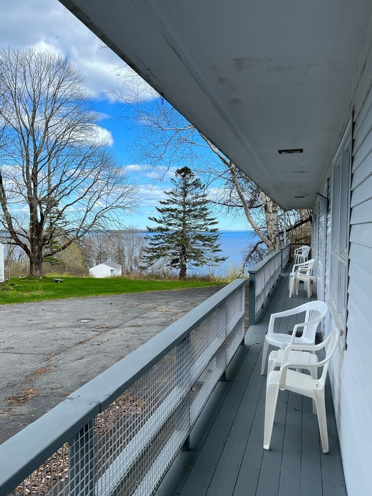 The High Tide Inn - photo 90