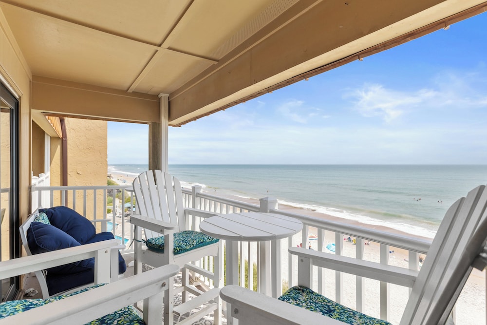 A Wave From It All — 4-Star Luxury Hotel in Sneads Ferry, United States