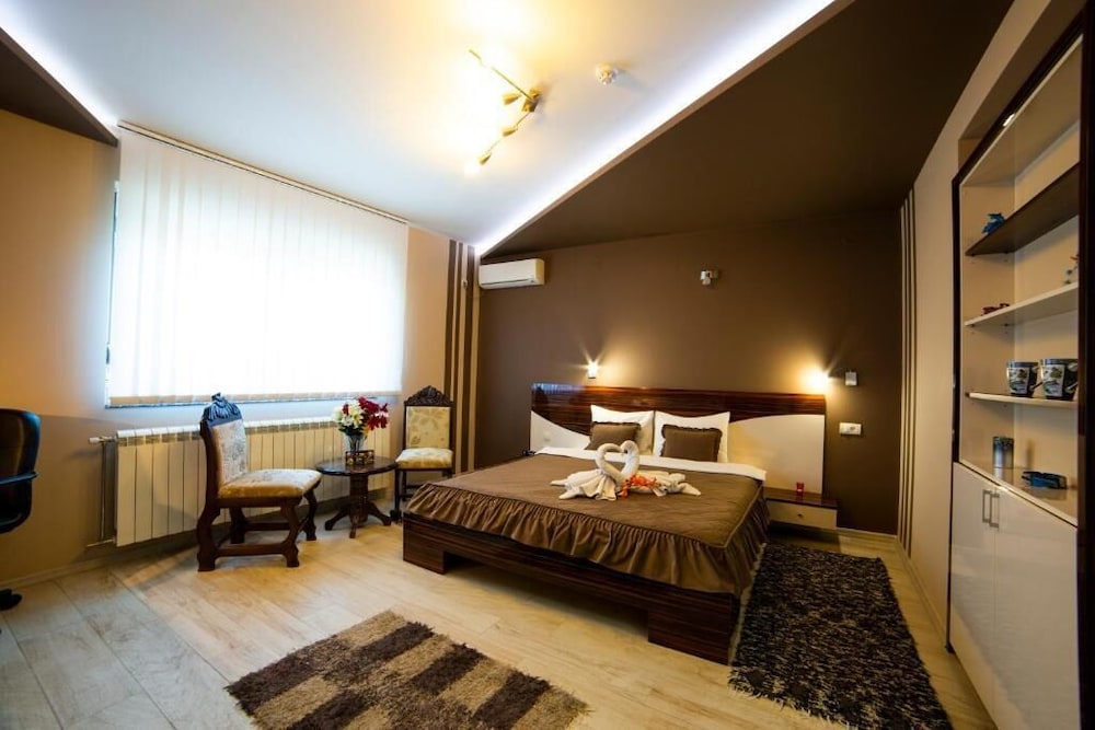 Hotel Lama — Kragujevac — photo 4