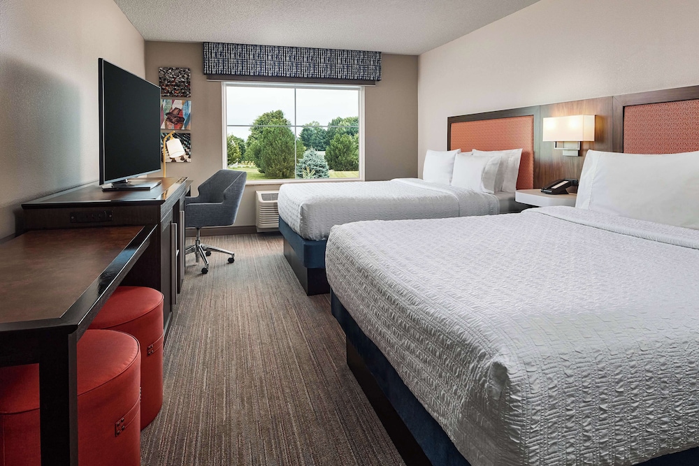 Hampton Inn & Suites Hershey Near The Park - photo 13