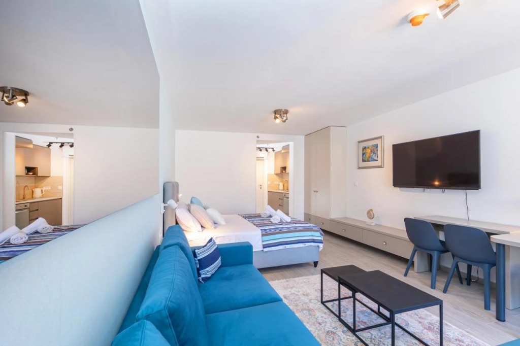 M&P Lovely 1 bedroom condo with free parking