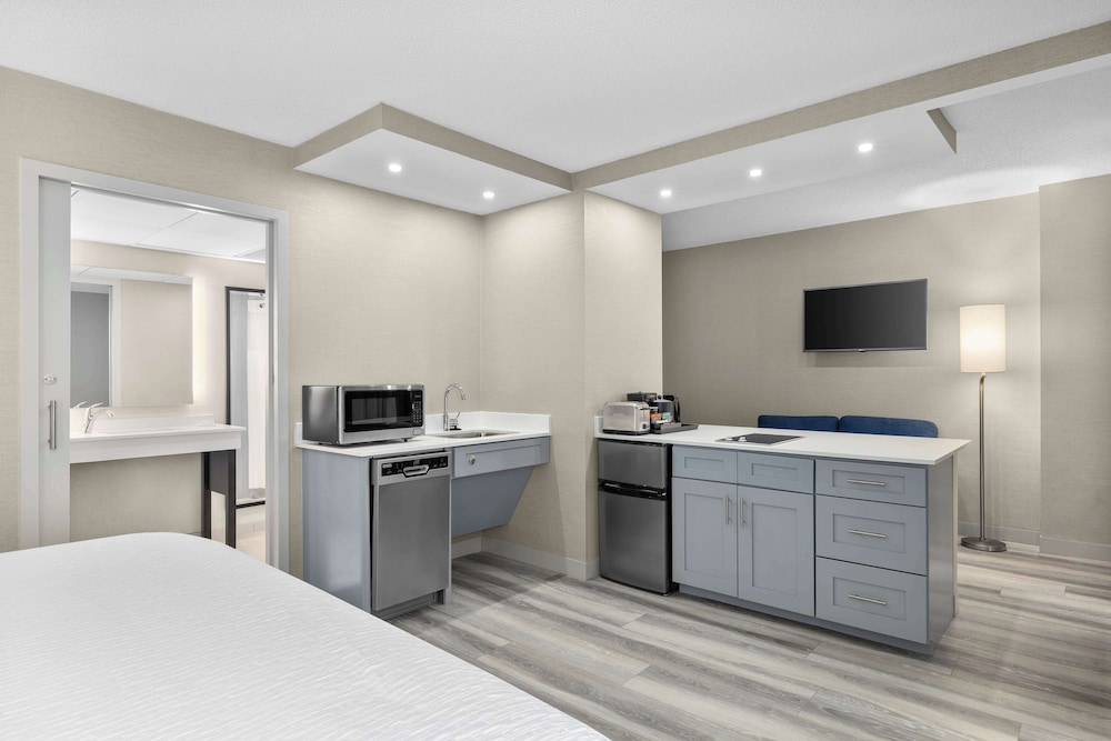 Homewood Suites by Hilton Downers Grove Chicago - photo 10