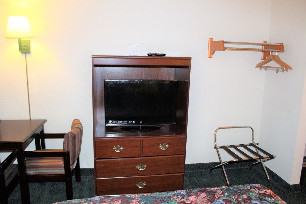 Cumberland Inn & Suites - photo 10