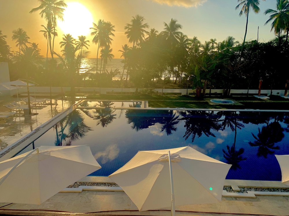 Oasi Encantada Beach Resort — hotel in La Cienaga