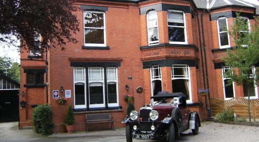 Bridge House Bed & Breakfast — 5-Star Luxury Hotel in Newark On Trent, United Kingdom
