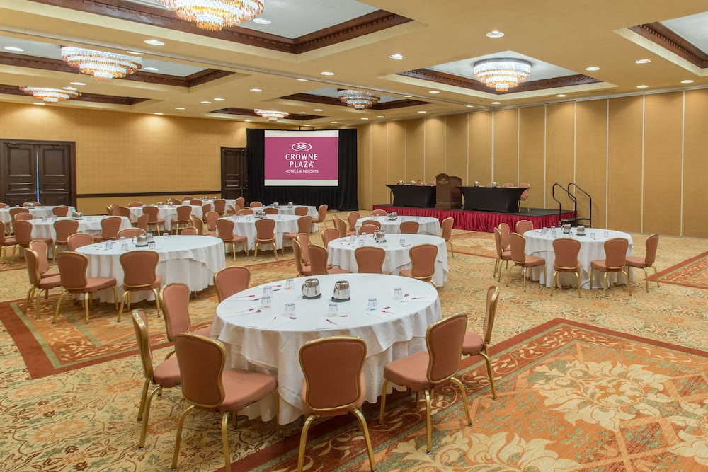 Crowne Plaza Albuquerque by IHG - photo 27