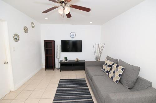 Tangerine Sunsets Jumbay Haven 2 in Nassau, Bahamas