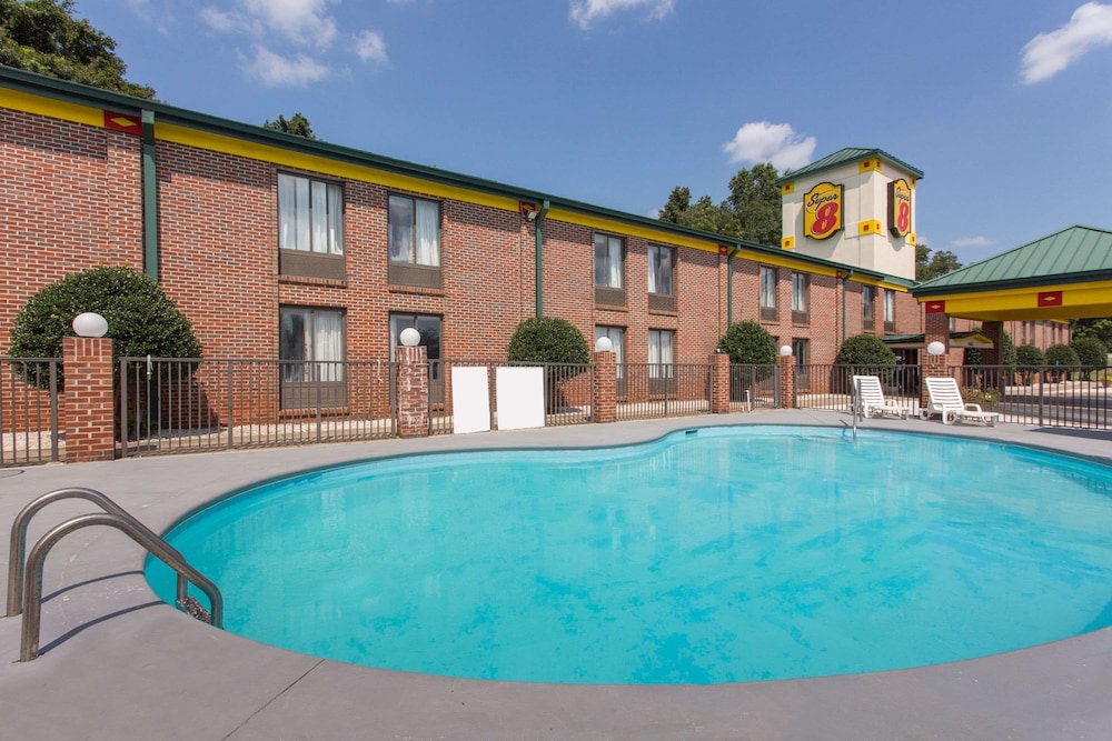 Super 8 by Wyndham Spartanburg I 26 Exit 22 - photo 3